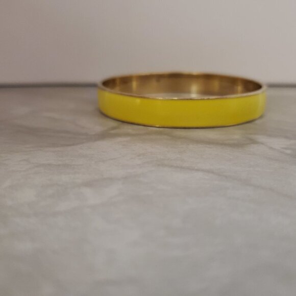 💛 Vintage 1990s 90s J.Crew Yellow Enamal Skinny Bangle Bracelet 💛 - Picture 3 of 16